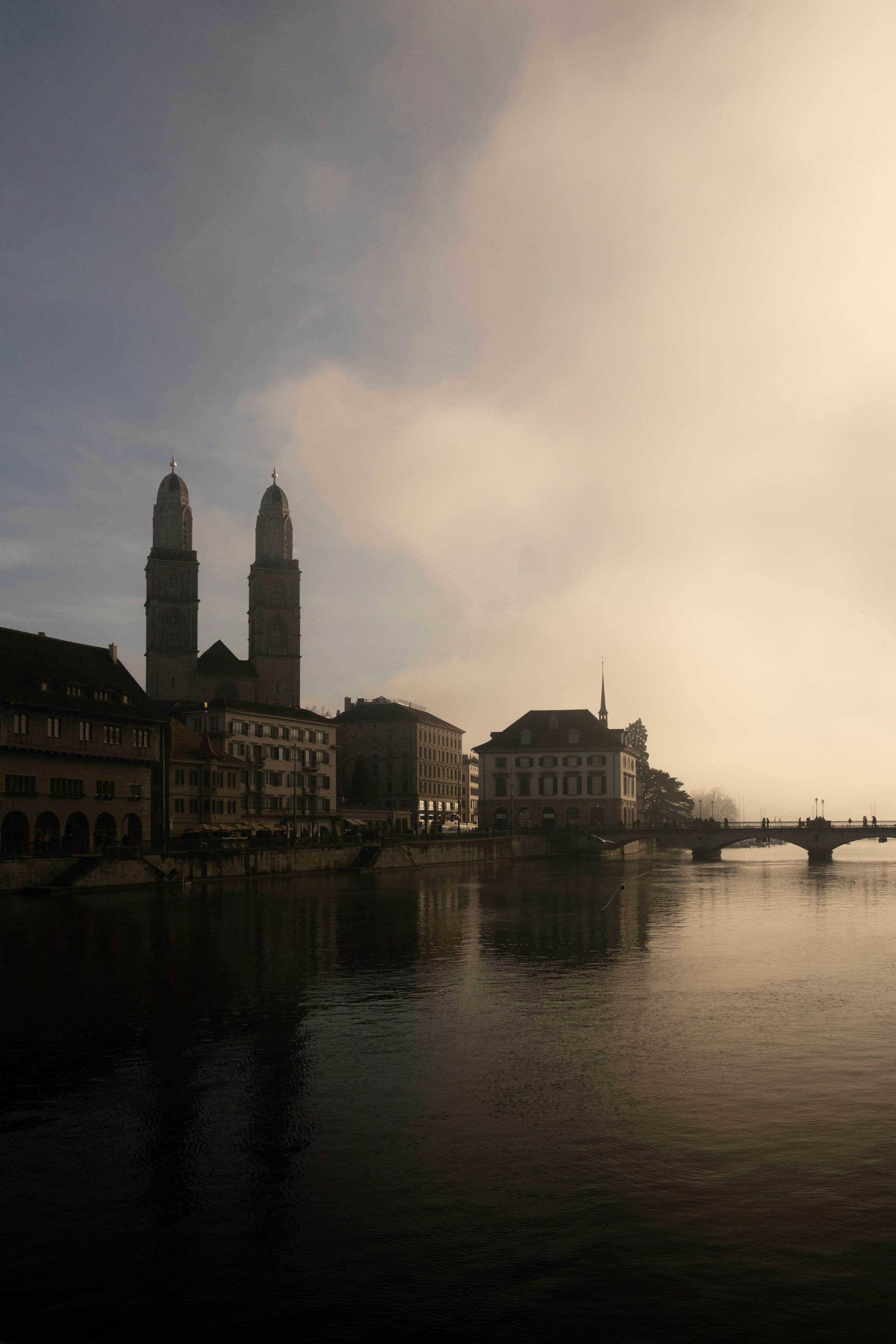 Zürich's old town along the Limmat under a grey sky